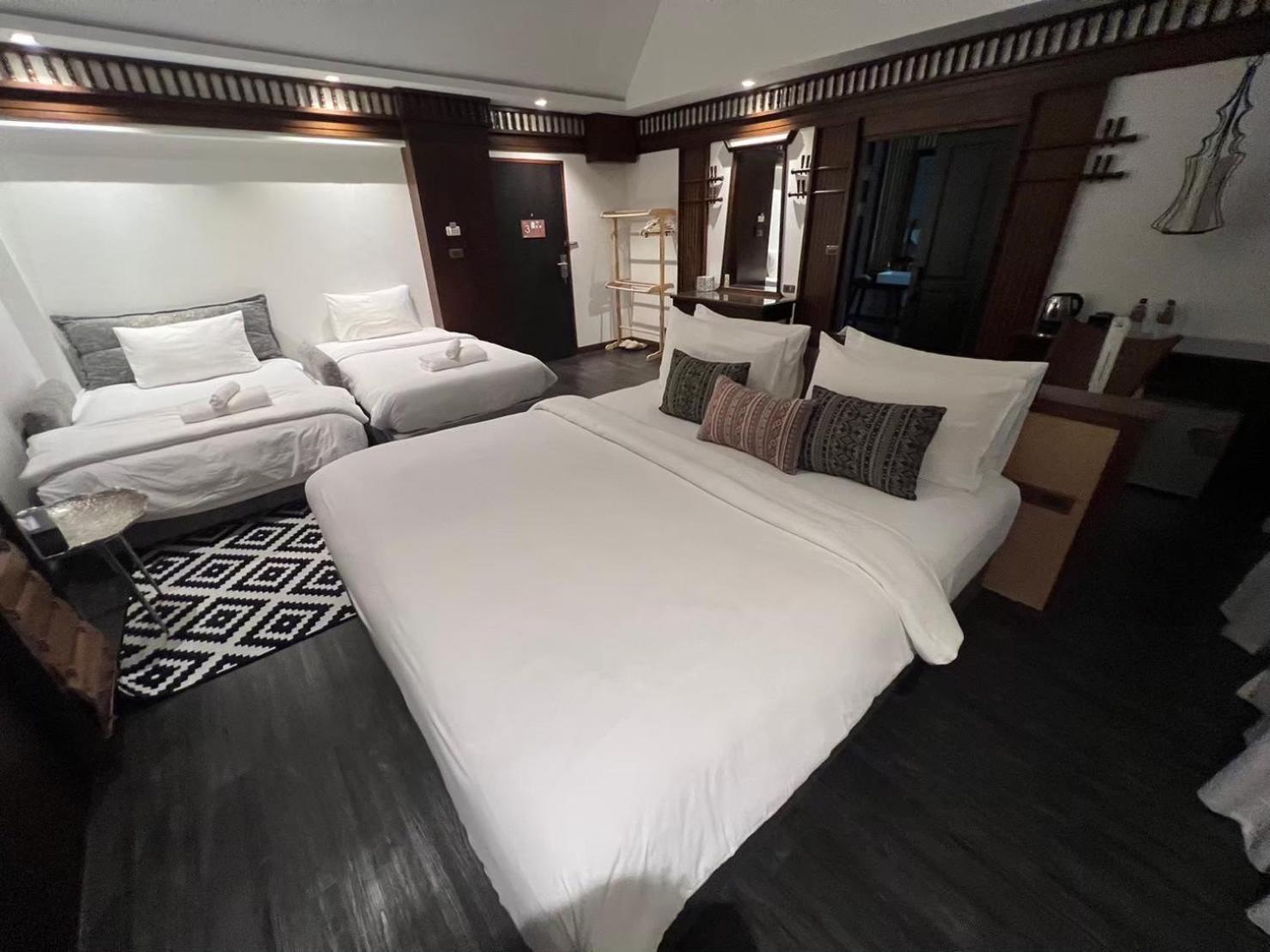 Nine Hotel Chiangmai เชียงใหม่ ภายนอก รูปภาพ
